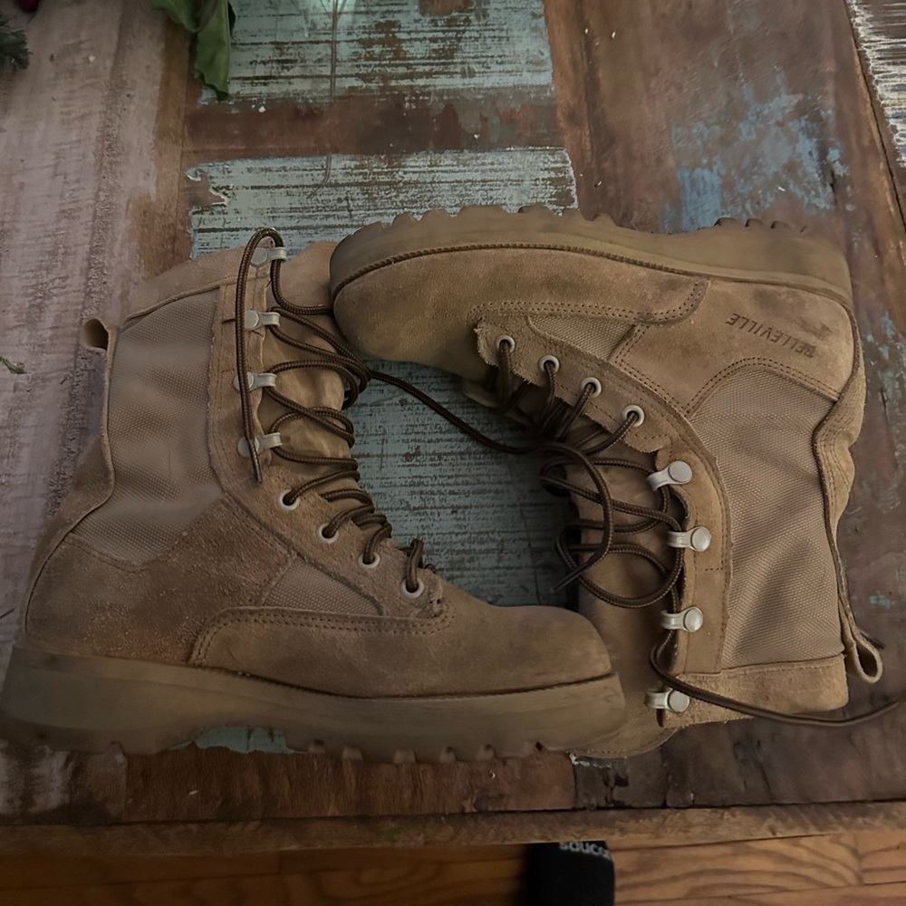 Belleville 790g coyote brown gore-Tex Vibram combat boots size 5
